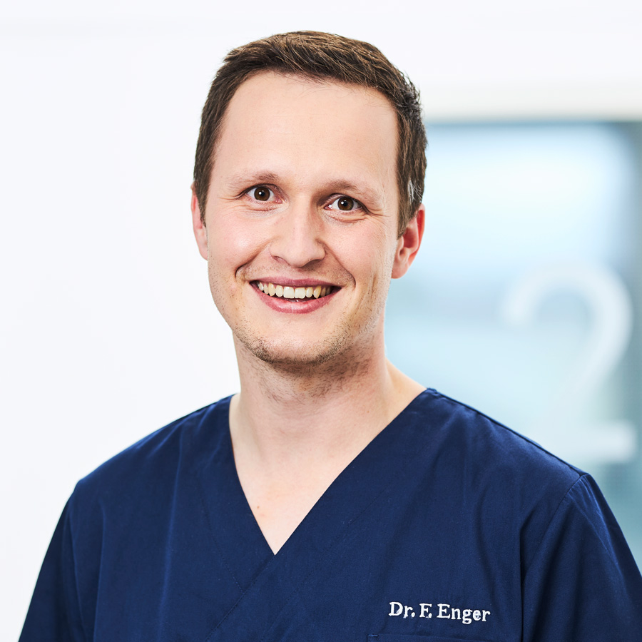 Dr. Florian Enger ist Ihr Zahnarzt in Ravensburg.